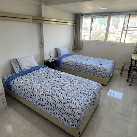 Apartment A4 Dindaeng Bangkok Extérieur photo