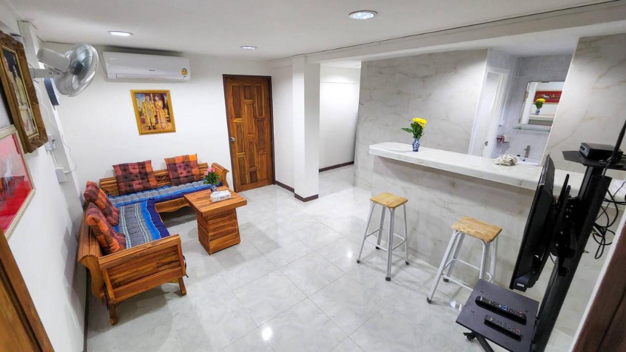 Apartment A4 Dindaeng Bangkok Extérieur photo